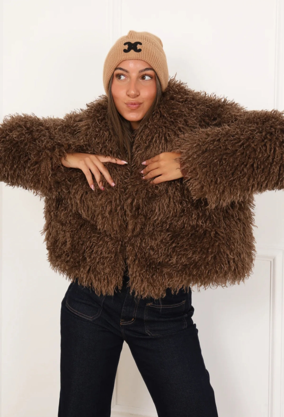 ALBA - Manteau en fausse fourrure bouclette taupe